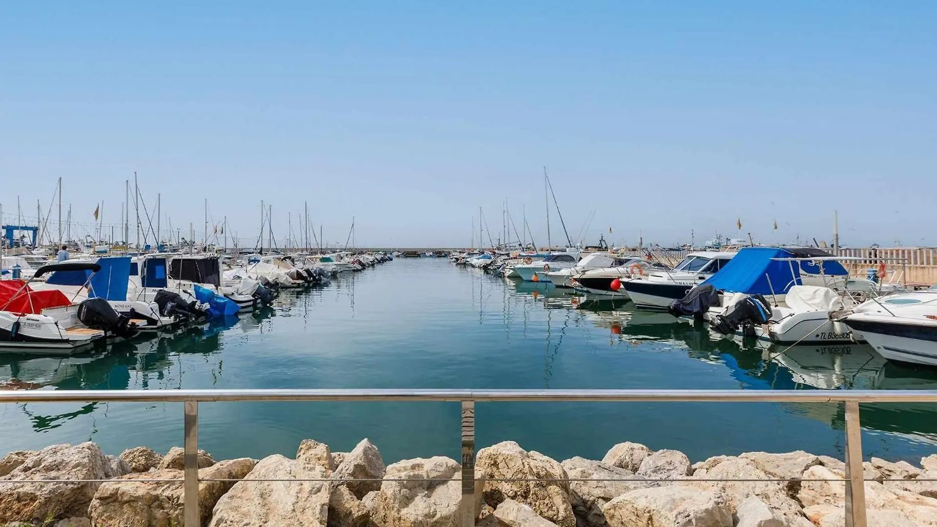 A&N Seaport 1B Apartment Caleta De Velez Spain